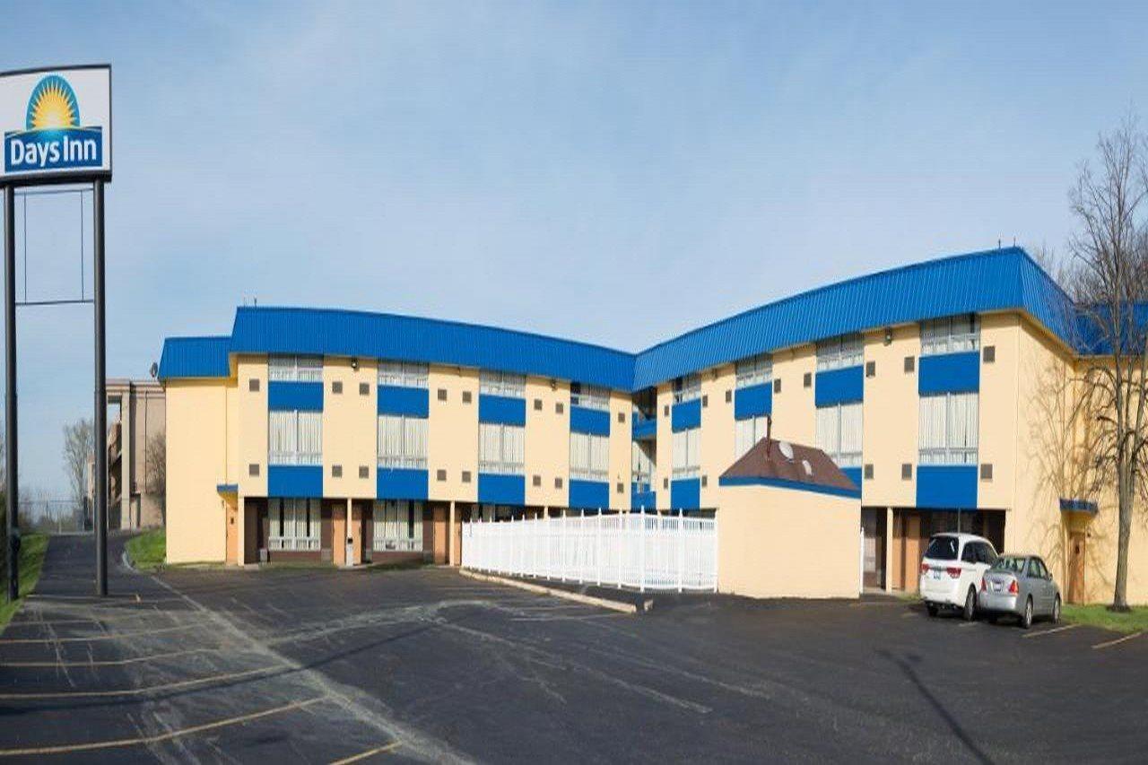 Days Inn By Wyndham Fort Wright Cincinnati Area Exterior photo