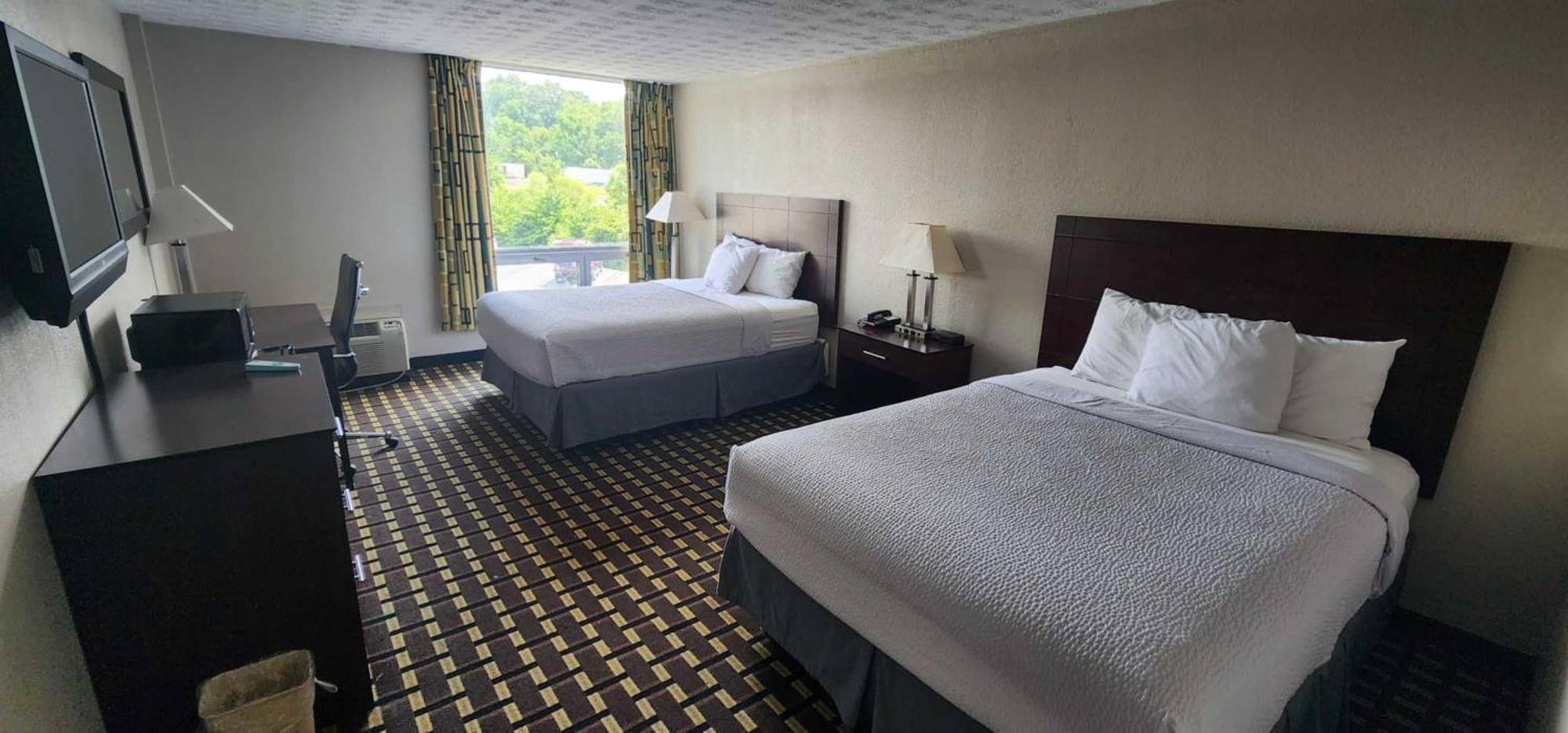 Days Inn By Wyndham Fort Wright Cincinnati Area Exterior photo